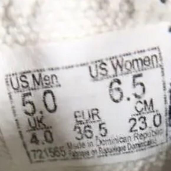 Vans Shoes Womens 6.5 Sneakers Classic Slip On Casual Black Canvas Skate Active - Picture 4 of 12